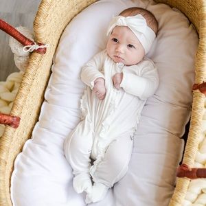 Little Sleepies Retired Ruffle Zippy in Pearl